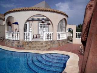 3 Bedrooms - Villa - Alicante - For Sale