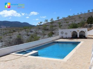 Country Houses For Sale In Velez-Rubio