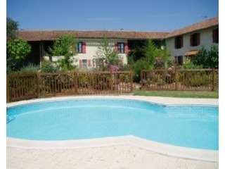 Country house with established gite &..