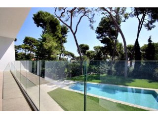 6 Bedroom Villa For Sale In Cap..