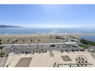 EMPURIABRAVA: Nice studio in first line..
