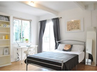 Single with double bed near Ravenscourt..