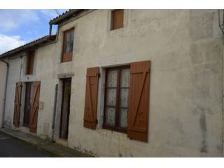 Property in Ruffec to renovate with..