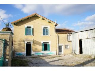 Property to renovate with a garden of..