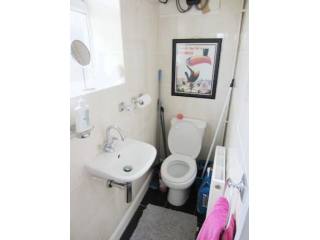 2 Bed House To Let