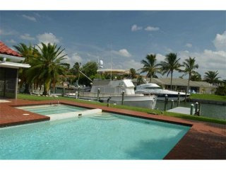 Land For Sale: 114 N Warbler Ln..