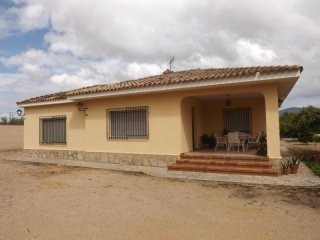 Villa in Ontinyent with swimming pool..