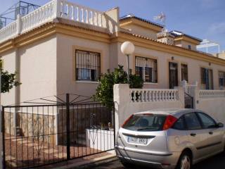 2 bed 2 bath property built on a corner..