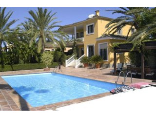 3 Bedrooms - Villa - Alicante - For Sale