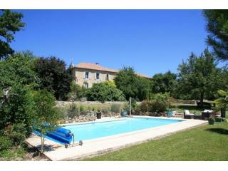 6 Bedroom Country House For Sale