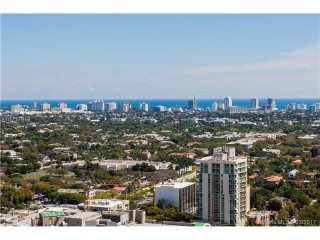 2 bedroom Flat For Sale: 350 SE 2nd St..
