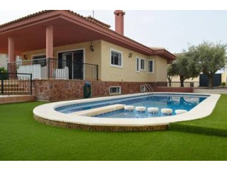 4 Bedroom 3 Bathroom Villa In Mil..