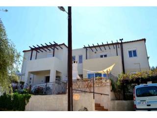 DC-449 2 BED APARTMENT IN PLAKA JUST..