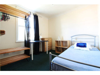 Single with double bed near Tottenham..