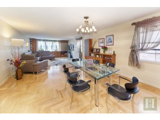 2 bedroom Apartment For Sale: 402 EAST..