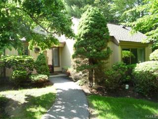 3 bedroom Condominium For Sale: Somers..