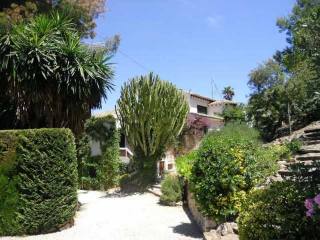 8 Bedroom Villa in Javea