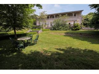 Impressive 5 Bed Charentaise Manor..