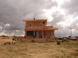 Villa - For Sale - Other areas in Italy..