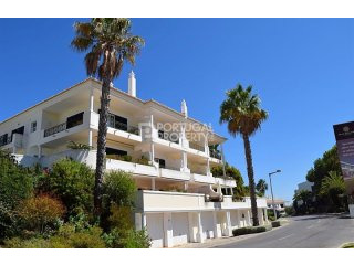 Ideal Location, Top Floor, 3 Bed Duplex..