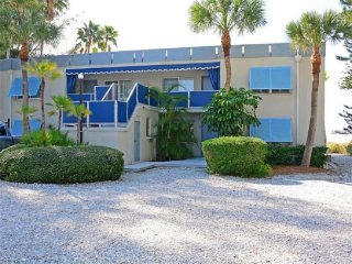 1 bedroom Town House For Sale: 5591..