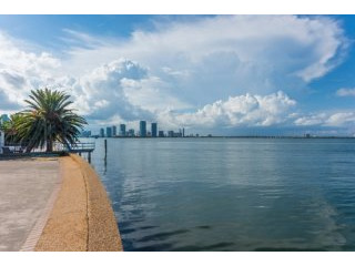 3 bedroom House For Sale: 1417 N..