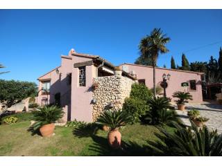 Finca for sale in Pedreguer