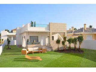 3 bedroom Villa For Sale: Villa, Ciudad..