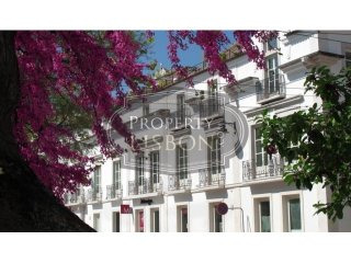 Brand New T4 Lisbon Apartment for Sale