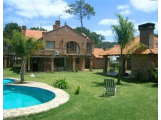 5 Bedroom House - For Rent -..