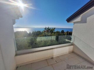 Crikvenica-stan na 2.katu sa pogledom na more, novogradnja