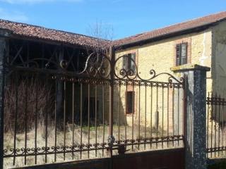 Vast Property to Renovate