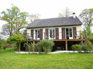 Detached House with Nice Garden