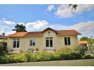 4 Bedroom modernised villa on outskirts..