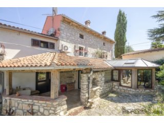ISTRA, ROVINJSKO SELO, autohtona apartmanska kuća