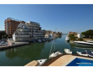 ROSES SANTA MARGARIDA: Renovated..