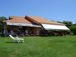 4 Bedrooms - Villa - Italy - For Sale