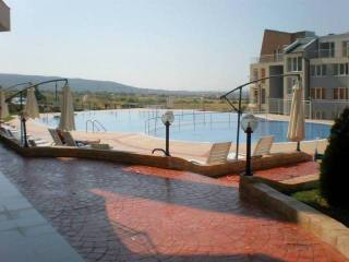 Furnished studio apartment 7 km from..