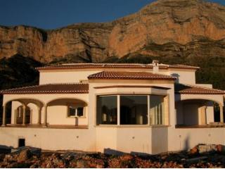 4 Bed 5 Bath Villa Javea*