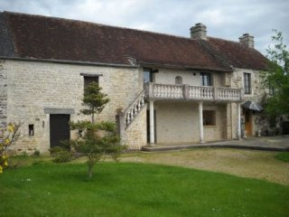 Rrual House with 1 Hectare