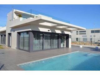 4 Bedroom 3 Bathroom Villa In Dehesa De..