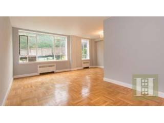Apartment For Sale: 5355 HENRY HUDSON..