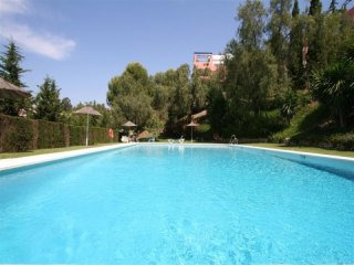2 Bedroom Apartment For Sale In Los..