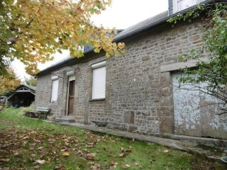 House in Quiet Countryside Location