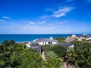 6 bedroom House For Sale: 191 Beachside..
