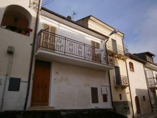 CAVATE TOWNHOUSE
