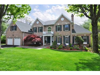 6 bedroom House For Sale: 33 Sheldon..