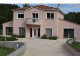 In The Dordogne Valley, This Superb..