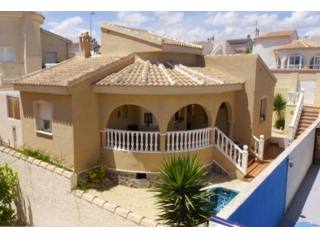 3 Bedrooms - Villa - Alicante - For Sale