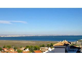 Fantastic Townhouse in El Carmoli close..